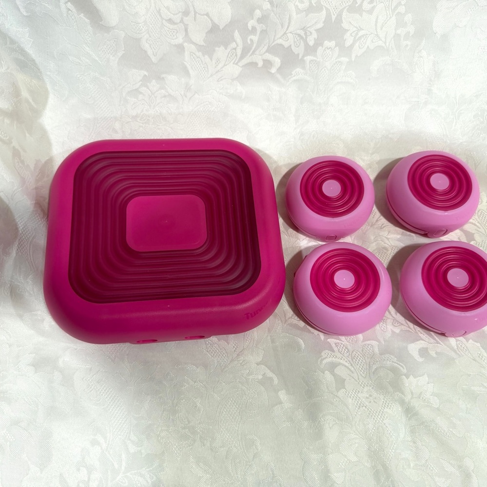 NEW (NIP) Tupperware Pink Stuffables Accessory Organizer (Jewelry not included) - Picture 2 of 12
